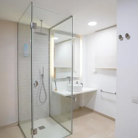 Oceanside Luxury Loft - Fast Wi-fi - Workstations Appartement