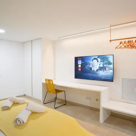 Oceanside Luxury Loft - Fast Wi-fi - Workstations 科拉雷侯
